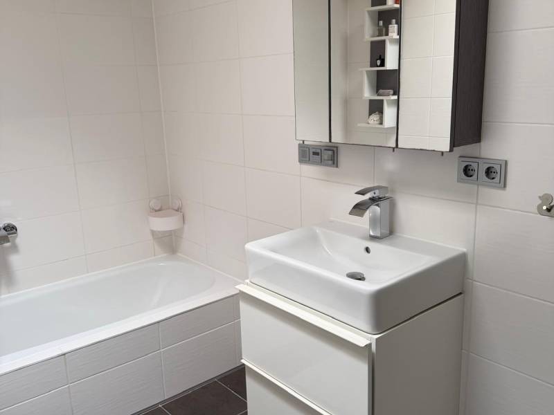Sanierter 4-Zimmer-Bungalow mit Süd-Garten & Fußbodenheizung in Wolfsburg-Vorsfelde – Barrierefreies Wohnen auf einer Ebene!