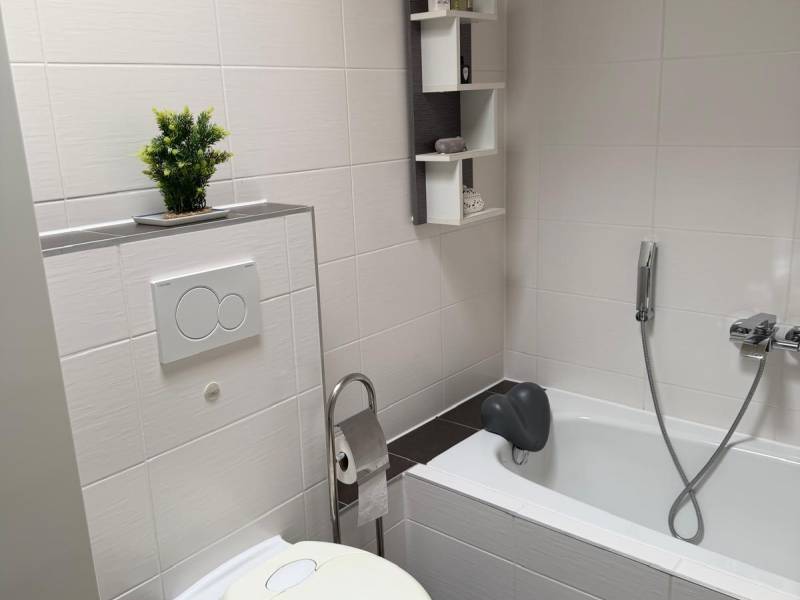 Sanierter 4-Zimmer-Bungalow mit Süd-Garten & Fußbodenheizung in Wolfsburg-Vorsfelde – Barrierefreies Wohnen auf einer Ebene!